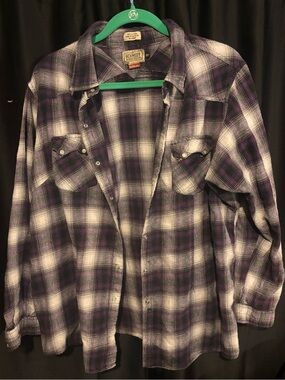 Woman’s flannel